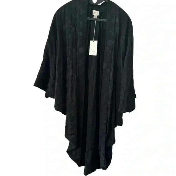 NWT Women’s Whimsigoth Feminine Lightweight Floral Romantic Kimono Cover Up - Picture 3 of 10